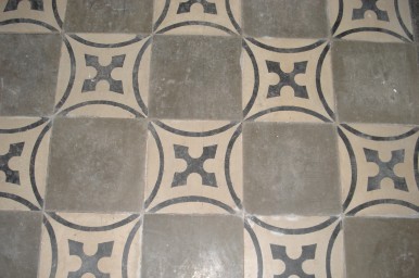 Détail carrelage © Médiéval AFDP