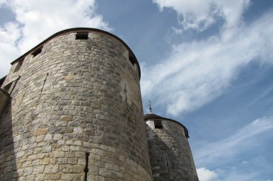 Vue du châtelet d'entrée ©Médiéval AFDP
