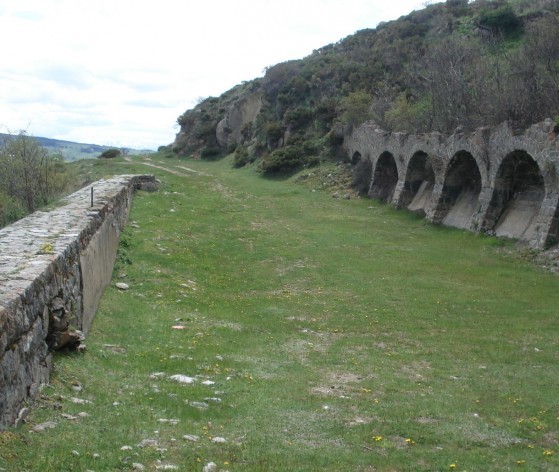 Ancien bassin de rétention © Médiéval AFDP