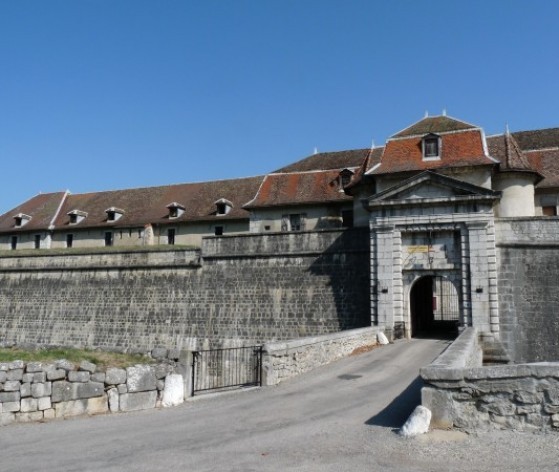 Vue de la porte d'entrée © Médiéval AFDP